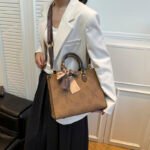 Saianna high-end designer fashion women's bag versatile travel tote bag - Image 4